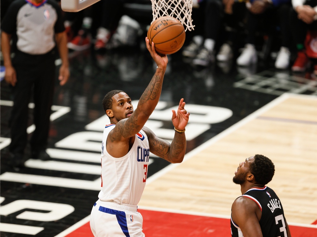 盾推向高潮 盾推向高潮